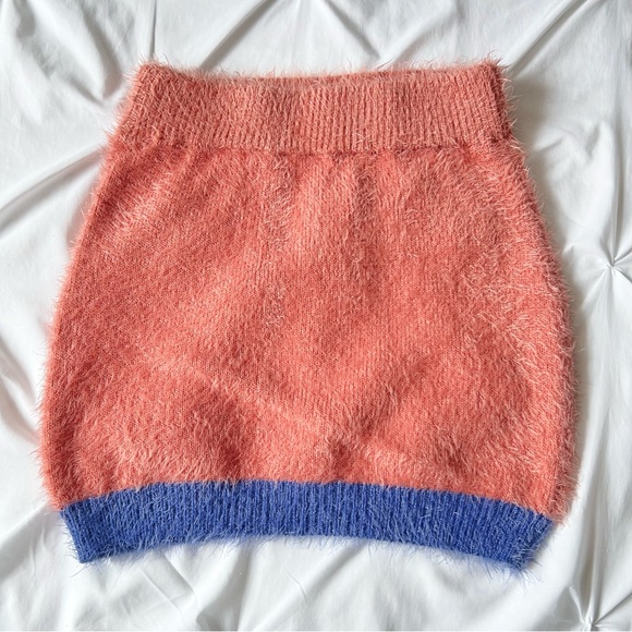 SOLD Euphoria matching cardigan & skirt set - Picture 5 of 8